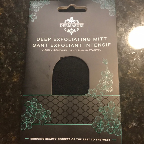 dermasuri deep exfoliating body mitt